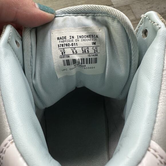 Nike High Top Light Blue White Pink Athletic Sneakers 6Y EU 38.5